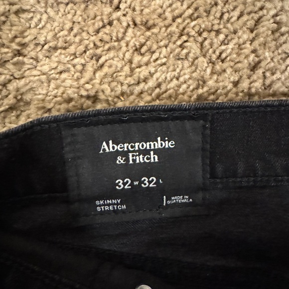 Abercrombie & Fitch Men's Black Skinny Jeans - Picture 3 of 4
